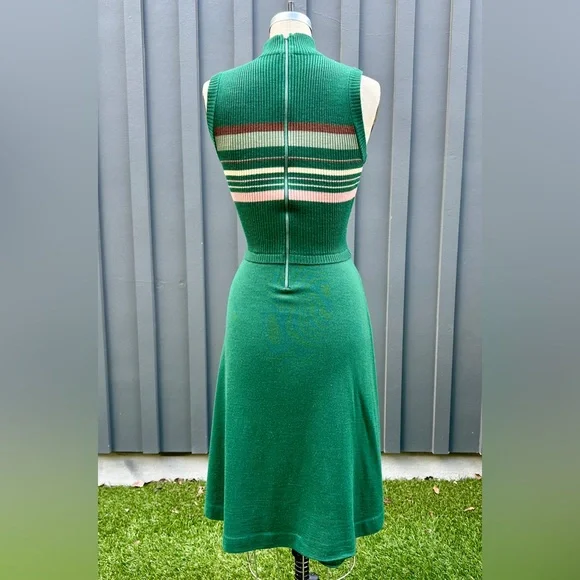 Vintage 1970s Groovy Stripes Sleeveless Mock Neck Knit Green Dress - Picture 6 of 8